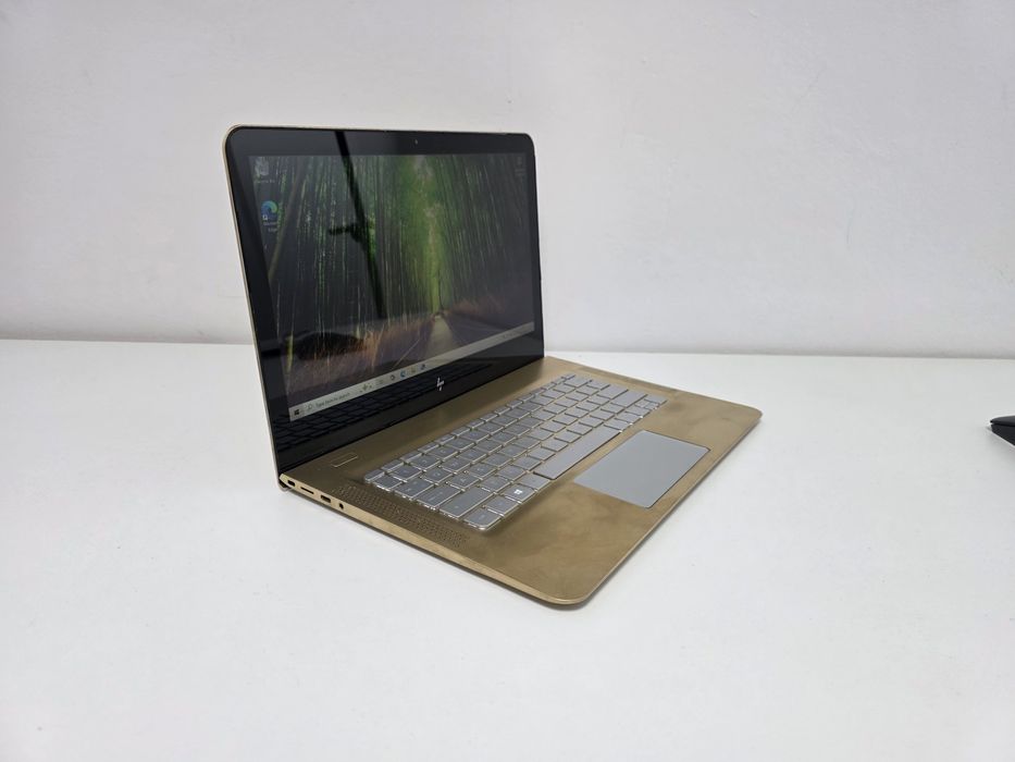 HP Envy  GOLD i7 SUPERSLIM ssd display 4K iluminare.GARANTIE