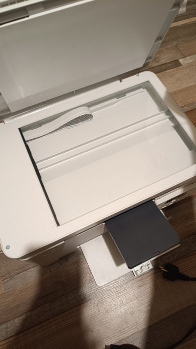 Imprimantă Laser Jet Pro MFP M26w