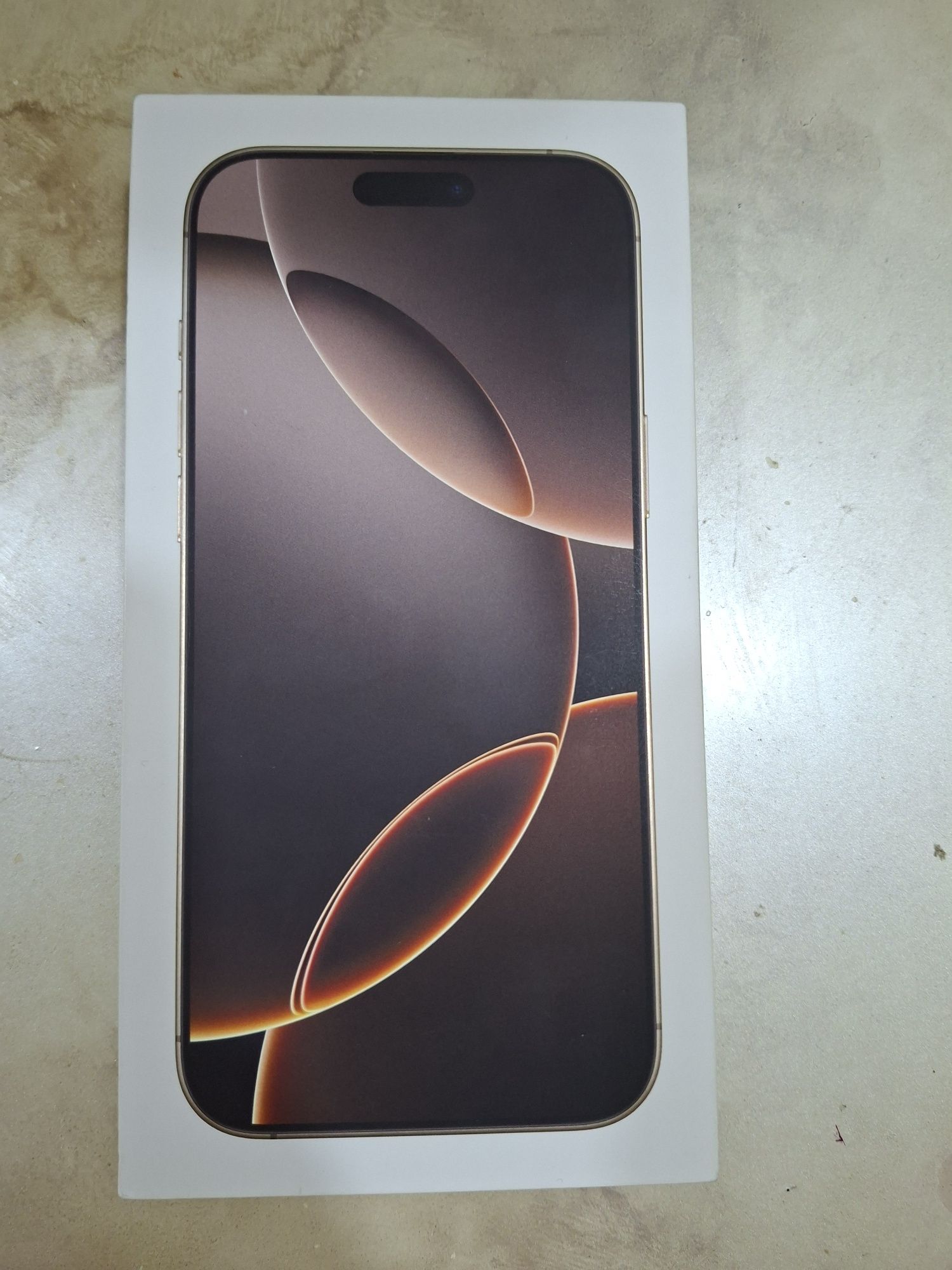 Iphone 16 pro max Desert