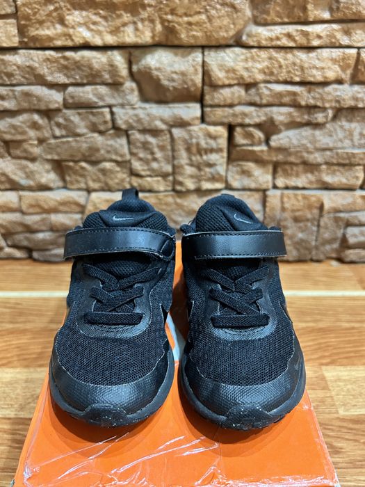 Adidasi Nike Revolution 7, marimea 24