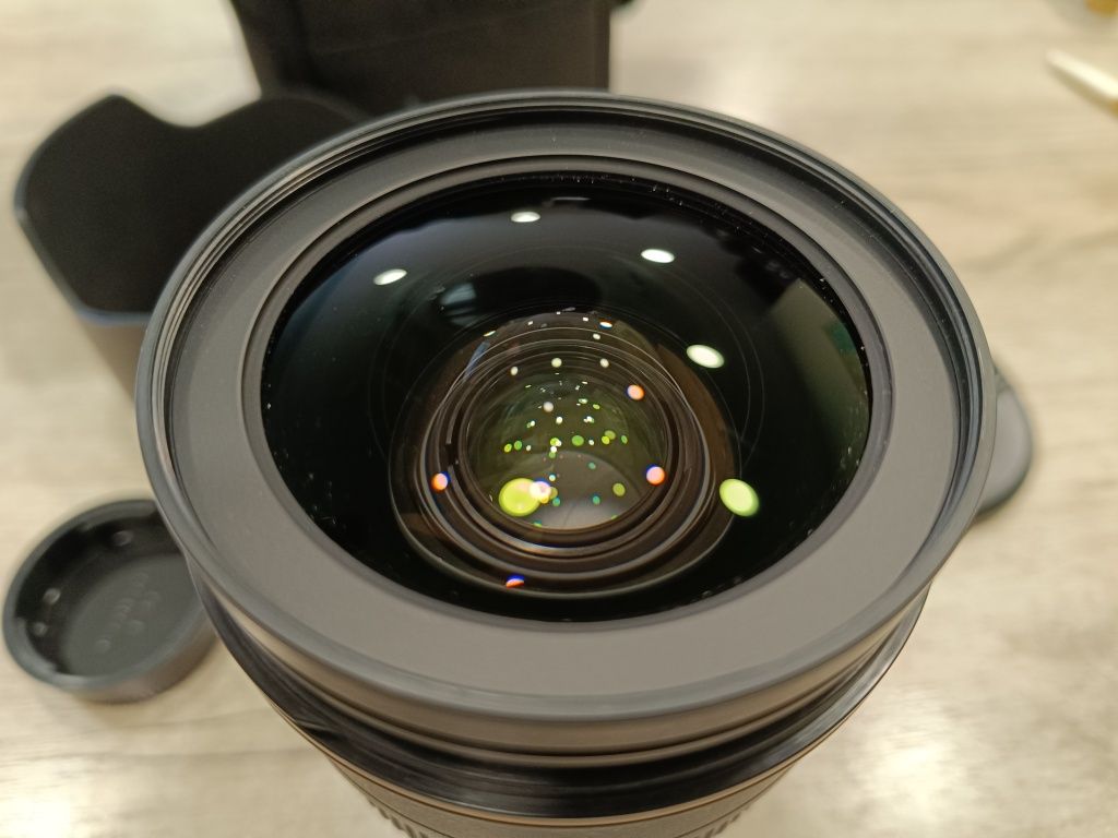 Обектив Nikon AF-S Nikkor 24-70 mm f/2.8G