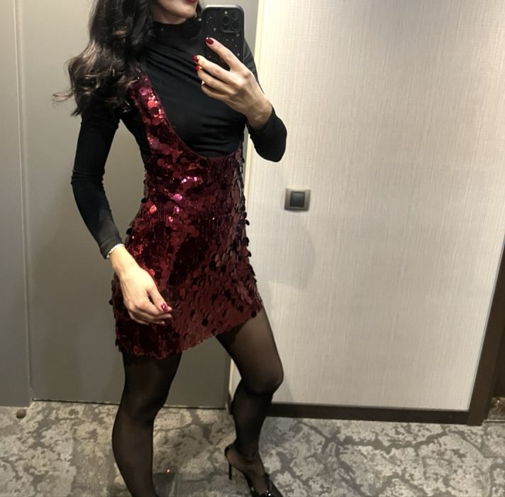 Бордо парти рокля с пайети