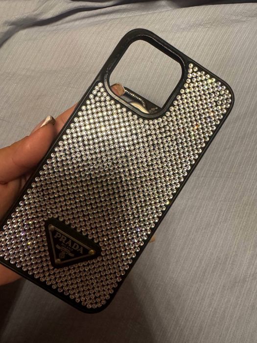 Chehol sotiladi iPhone 14 pro max hammasi 100 ming