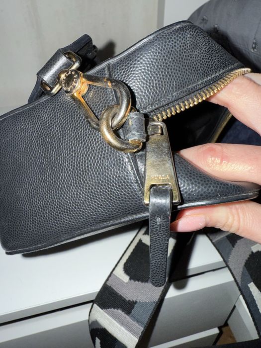 Чанта Furla носена