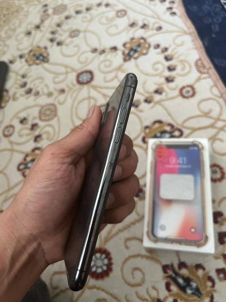 iPhone X с коробкой