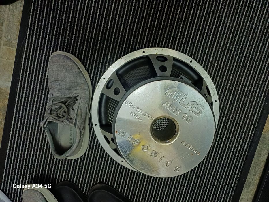 Difuzor subwoofer Hifonics atlas Asx15  preț fix