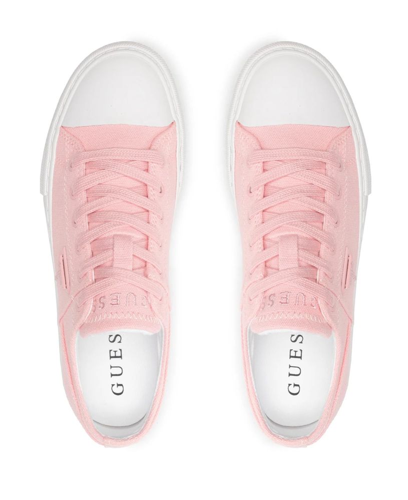 Дамски кецове Guess