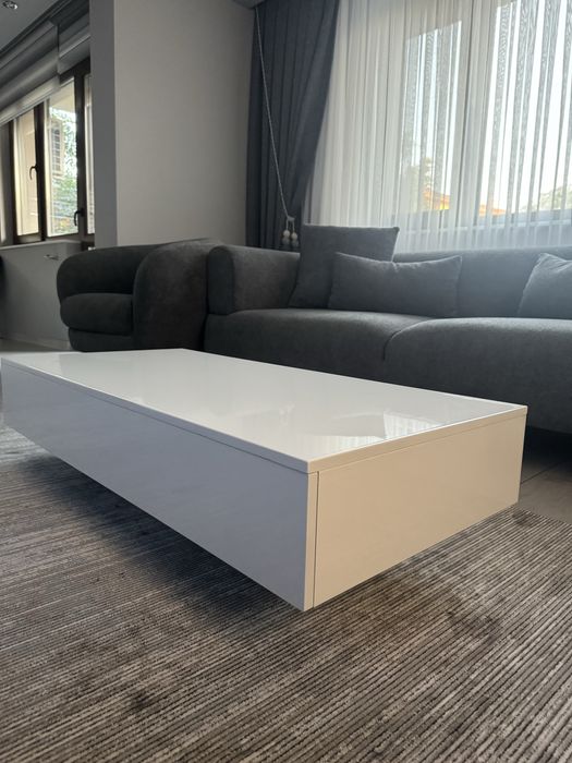 Бяла холна маса - гланц