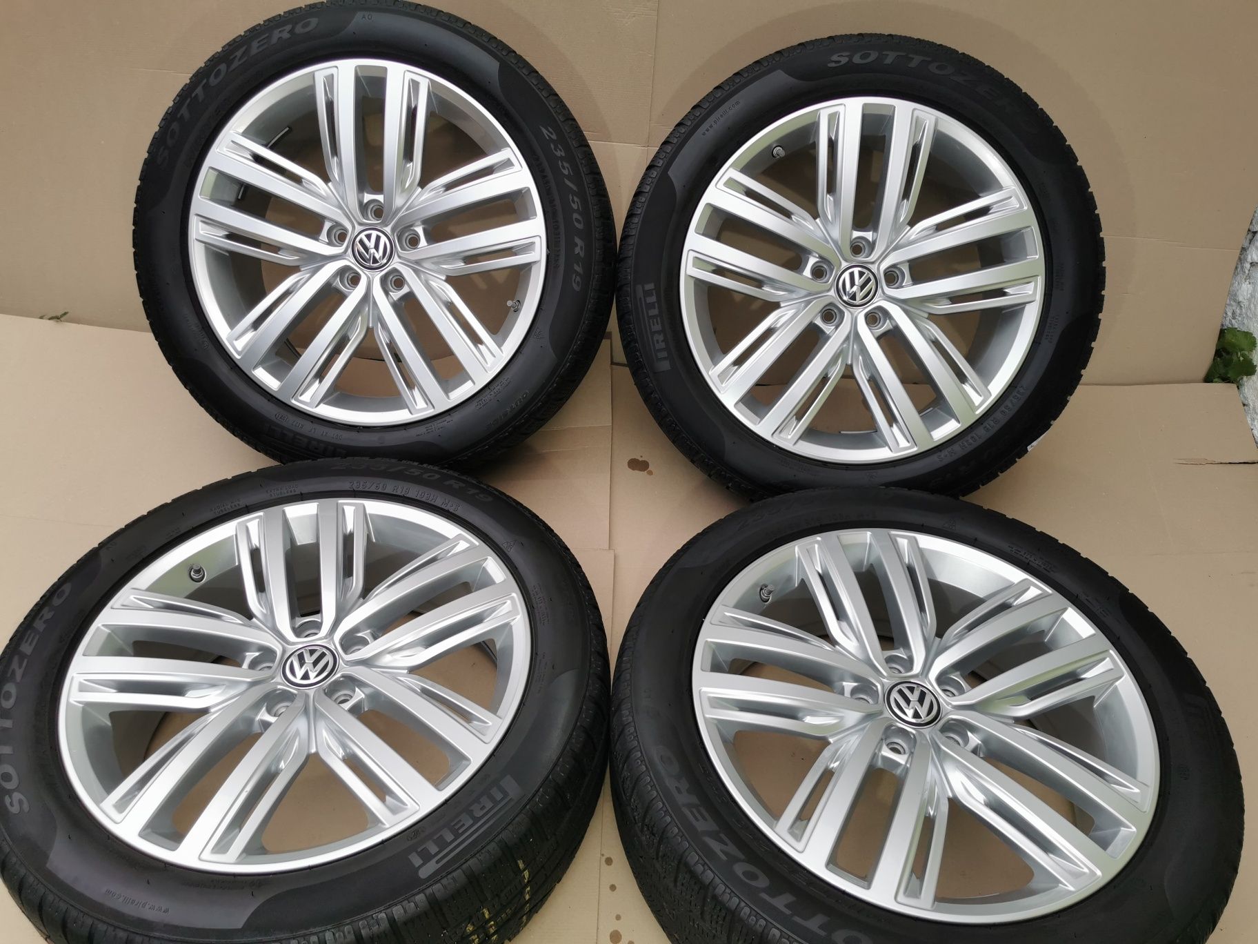 Jante VW Tiguan / T-Rock anv de iarna Pirelli 235/50 R19