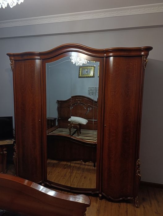 Спальный гарнитур за 250 000 тысяч