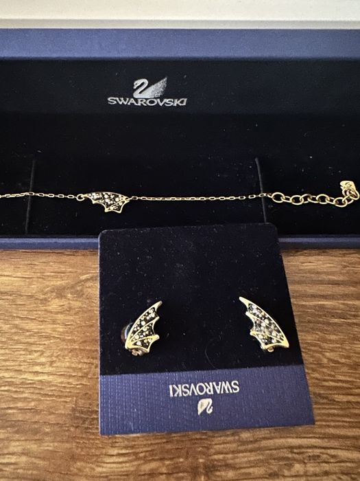 Прекрасни обици и гривна Swarovski в синьо и бяло