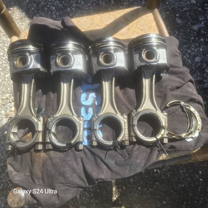 Здравейте,продавам двигател за Peugeot 3008 2.0BlueHD EAT8  181 2018г