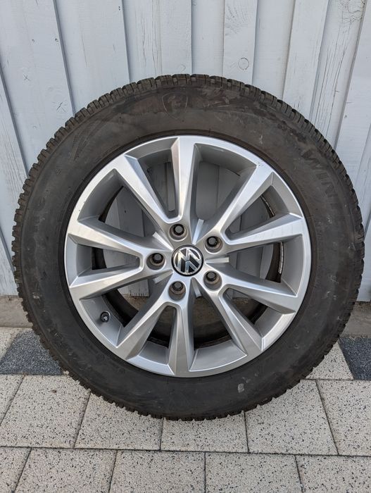 Vând jante originale VW + anvelope iarna 255/55/18 109V