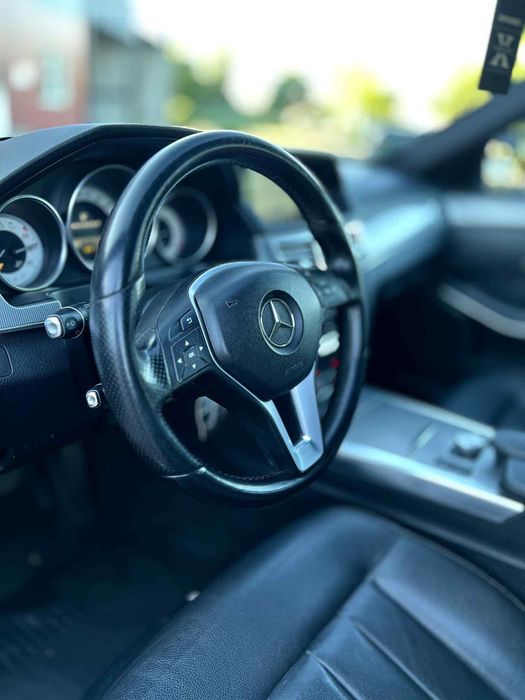 De Vânzare Mercedes Benz E Class Avantgarde E200 CDI 2014 7G Tronic