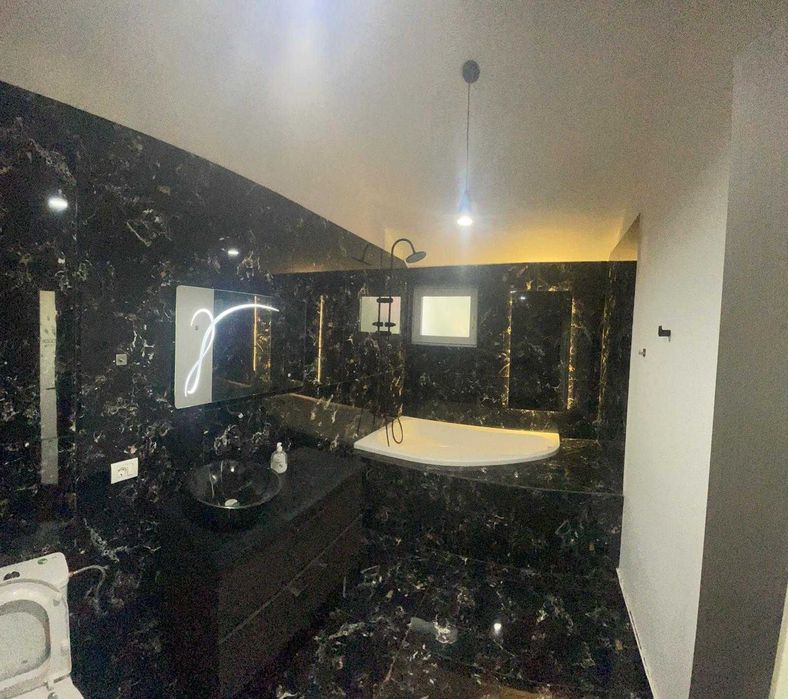 Vând casă cu finisaje de top – 300 mp, teren 1000 mp, Gaesti