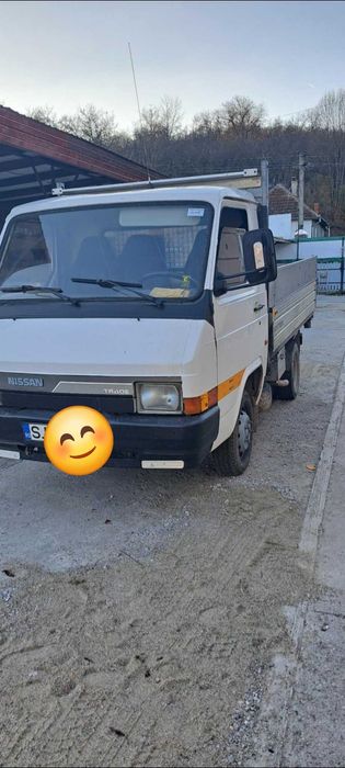 Nissan trade basculabil