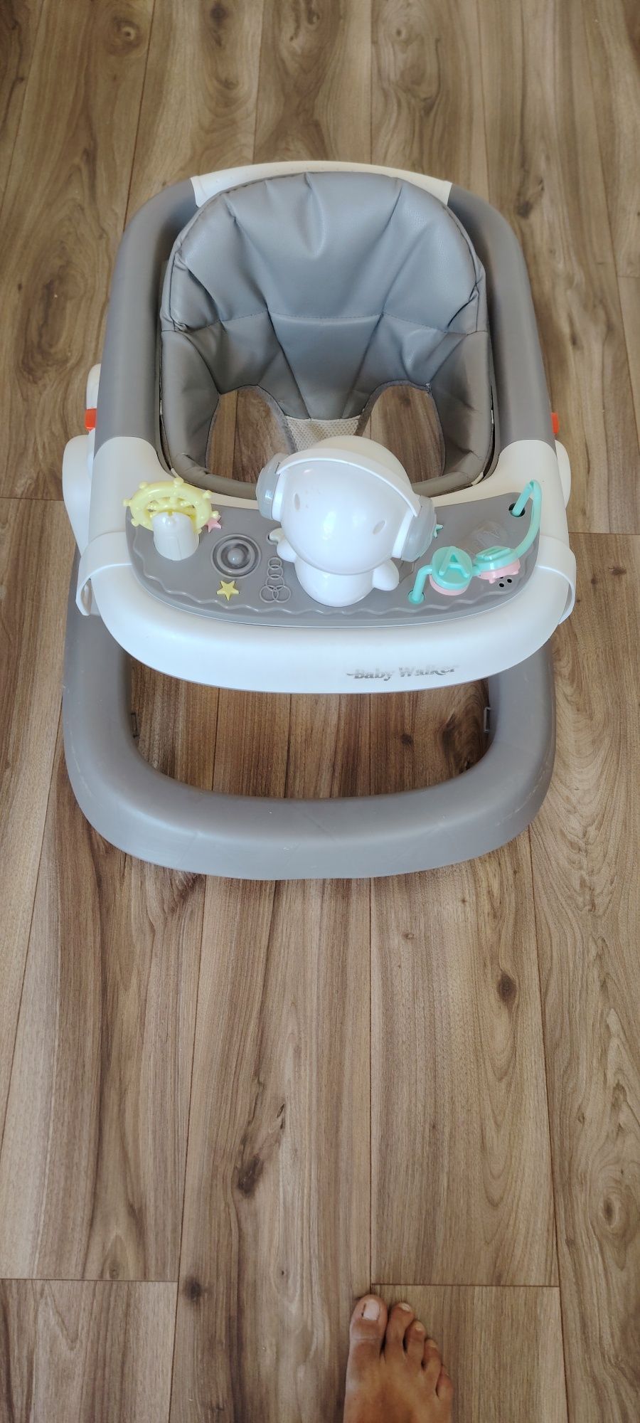 Premergator baby walker