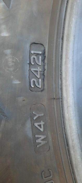 4 броя зимни гуми 235 60 18 дот21
