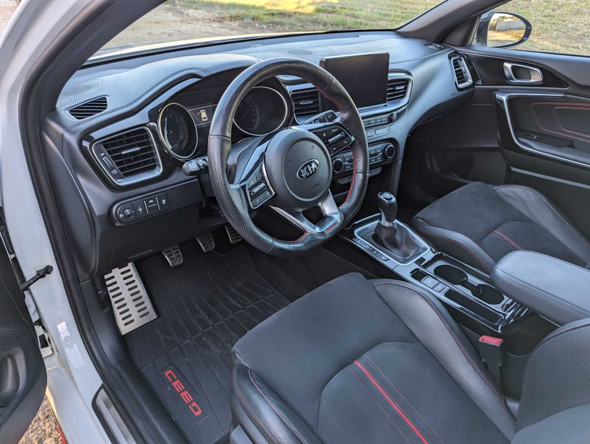 Kia Ceed GT 2019, 1.6 T-GDI 204 cai