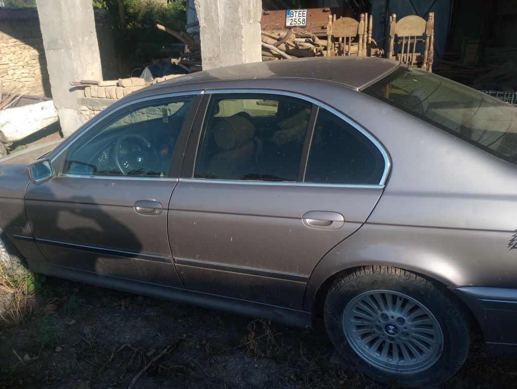 БМВ Е39 530 D без рег. номер, но с документи (БГ талони)