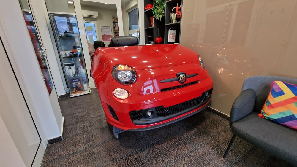 Fiat 500 Abarth Офис-бюро автомобил