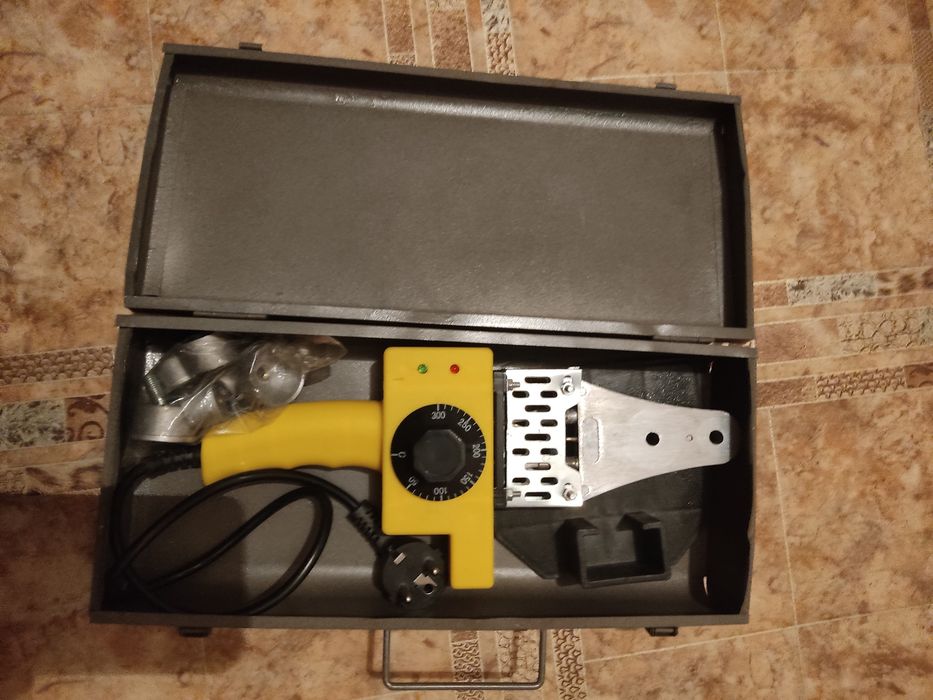 Паяльник для пластиковых труб