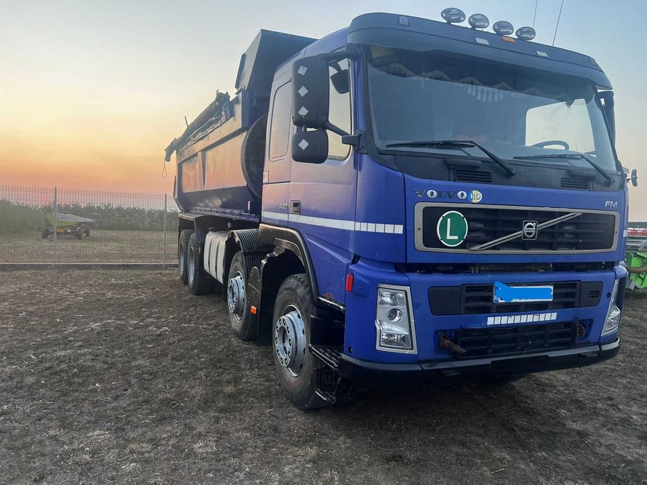 vand camion-bascula Volvo (traker)