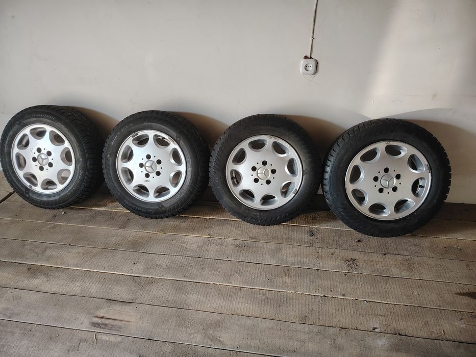 Комплект зимних шин с дисками на 15 мерседес