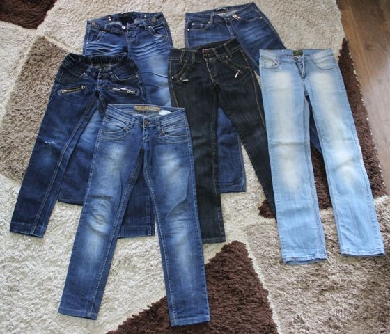 Продам джинсы на девочек