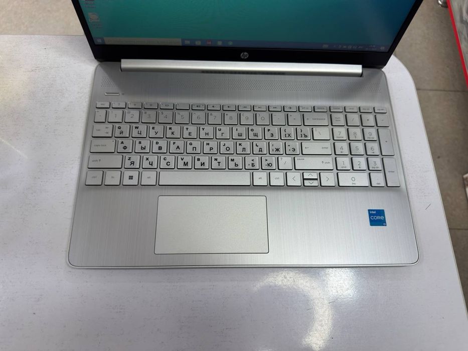 HP Core i3-11avlod ddr4 8/256 SSD Nvme holati ideal