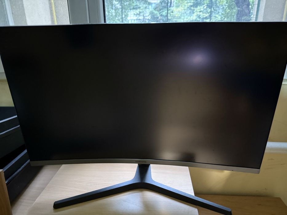 Doua monitoare samsung 27” defecte