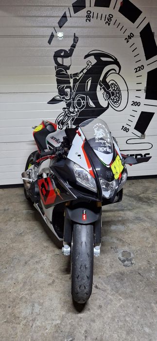 Aprilia rsv4rr 2019 & rsv4 2012 APRC