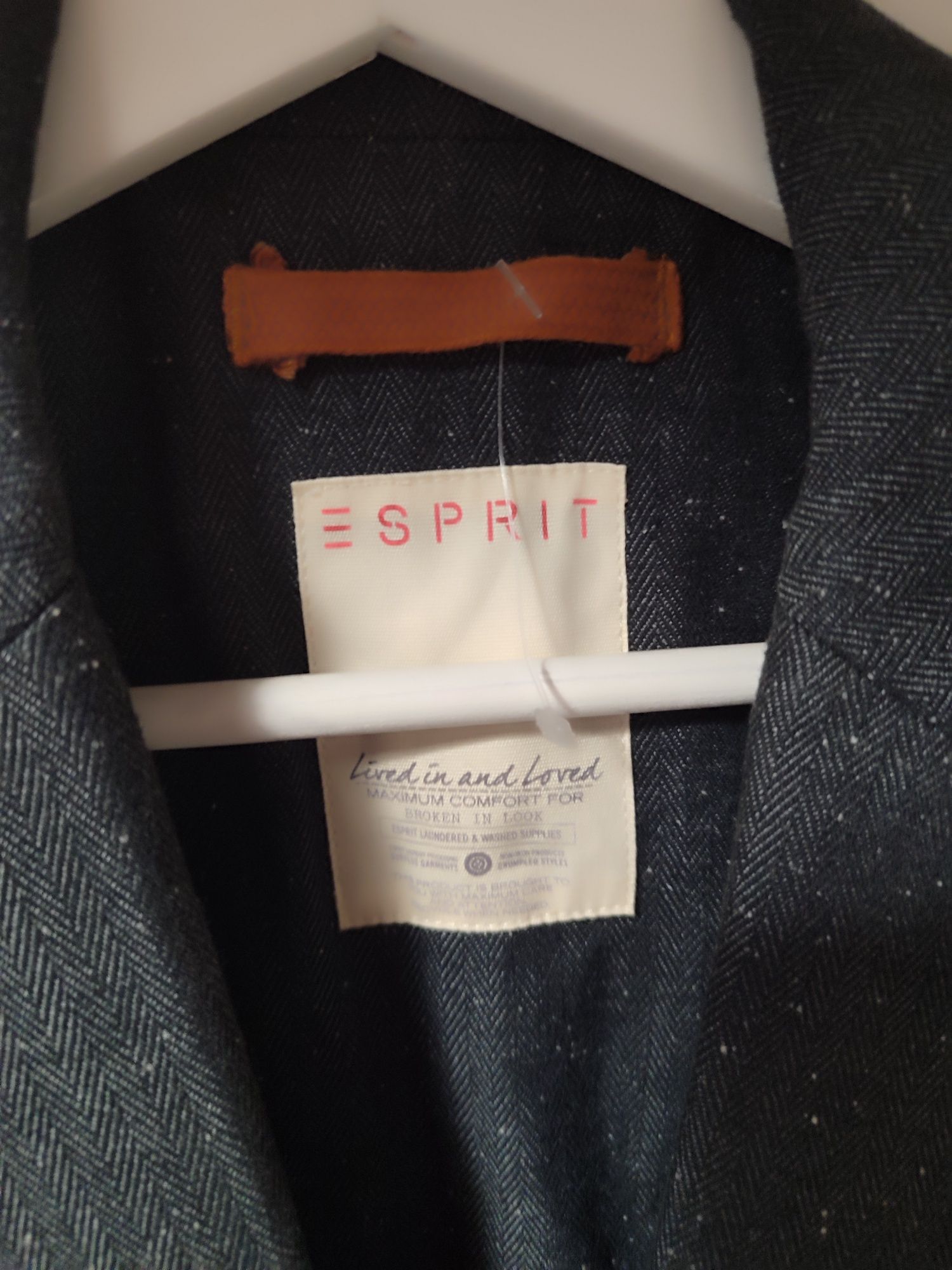 Esprit -висококачествена колекция
