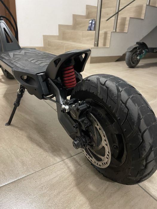 Електрическа тротинетка  Kaabo Mantis 10 Dual Plus -