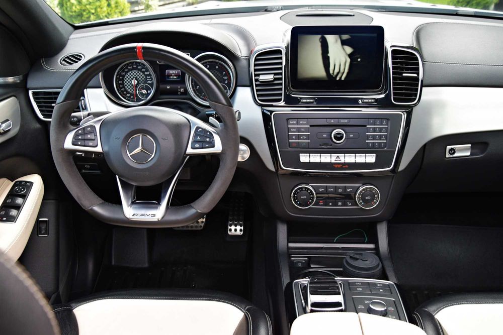 Mercedes-Benz GLE Coupe E43 AMG 4MATIC, Panoramic/Pachet entertainment
