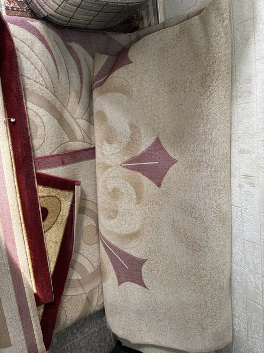 Гилам сотилади холати зор