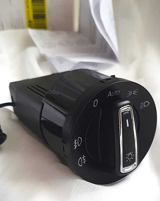 Volkswagen Bloc lumini cu senzor -Golf 4 - MK4 . OEM -3BD941531A