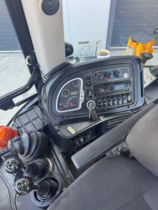 Buldoexcavator JCB 3CX