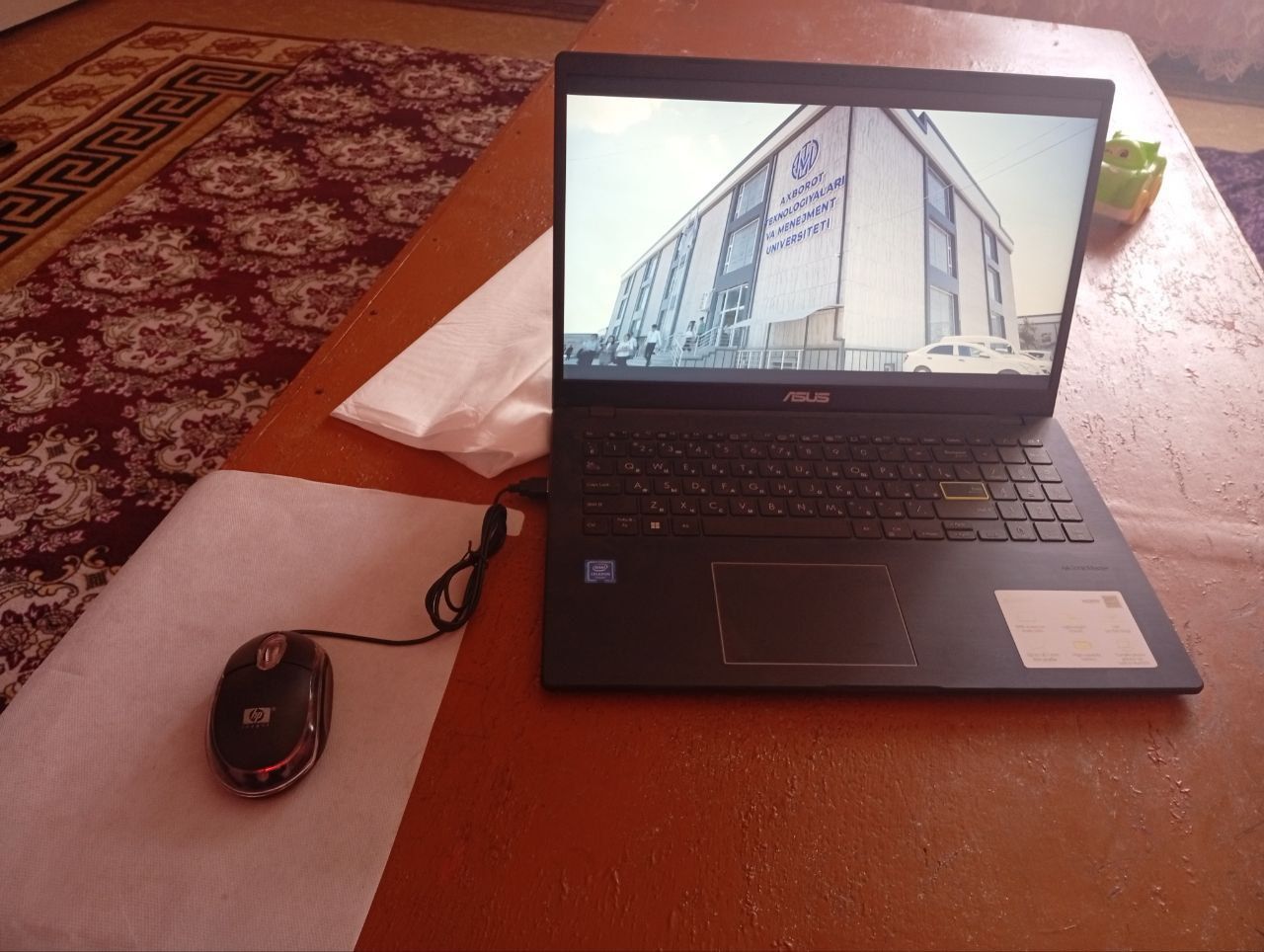 Navtbook ASUS E510M