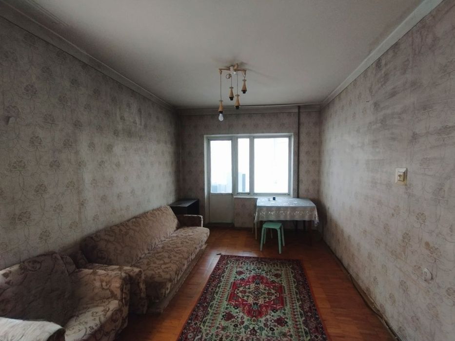 Юнусабад 18 2/2/5 балкон 2х6м раздельная