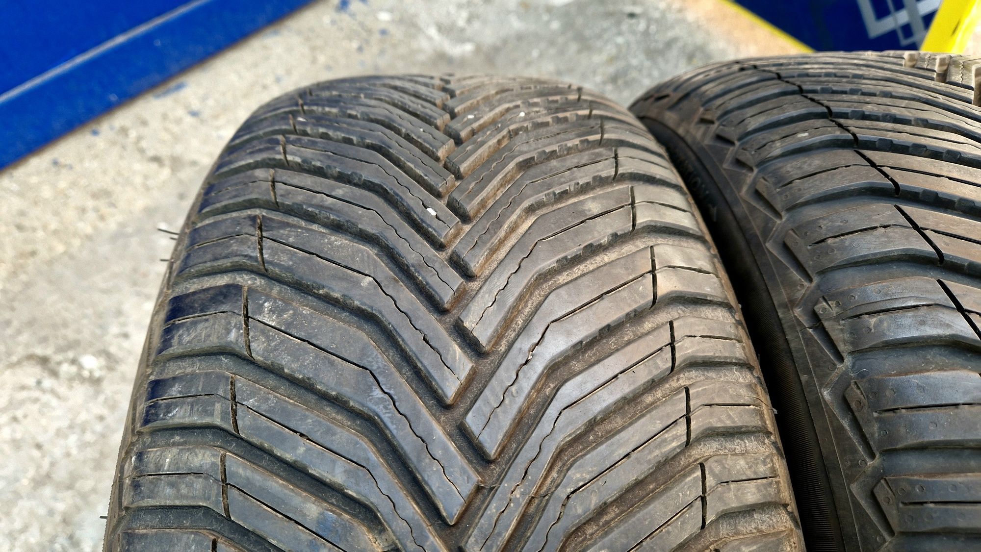 2бр 225/45/17 летни/ всесезонни гуми Michelin CrossClimate 2. Мишелин