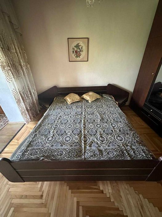 продам кровать с матрасом чистое дерево. Чехия Таугуль 3