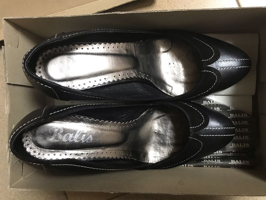 Дамски обувки с ток, употребявани