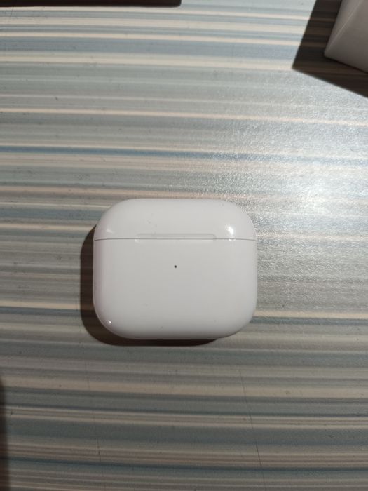 Airpods 3  поколения