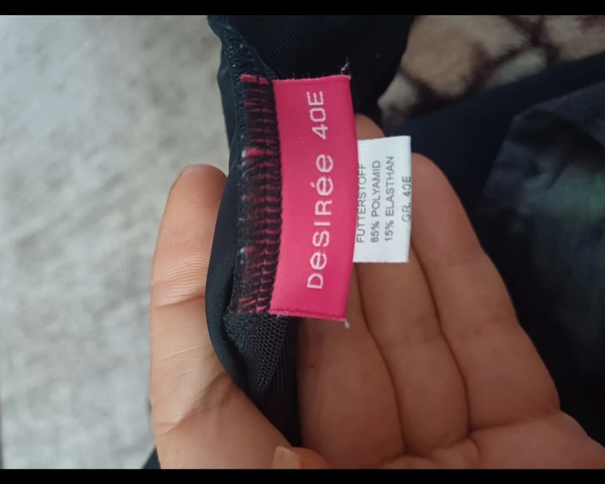 Costum de baie întreg