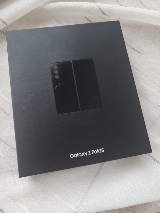 Samsung Galaxy Z Fold 5