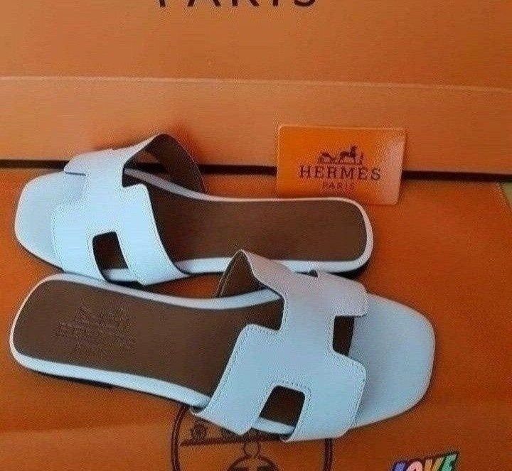 Slapi/papuci dama, diverse mărimi +geanta, saculet, etichetă incluse