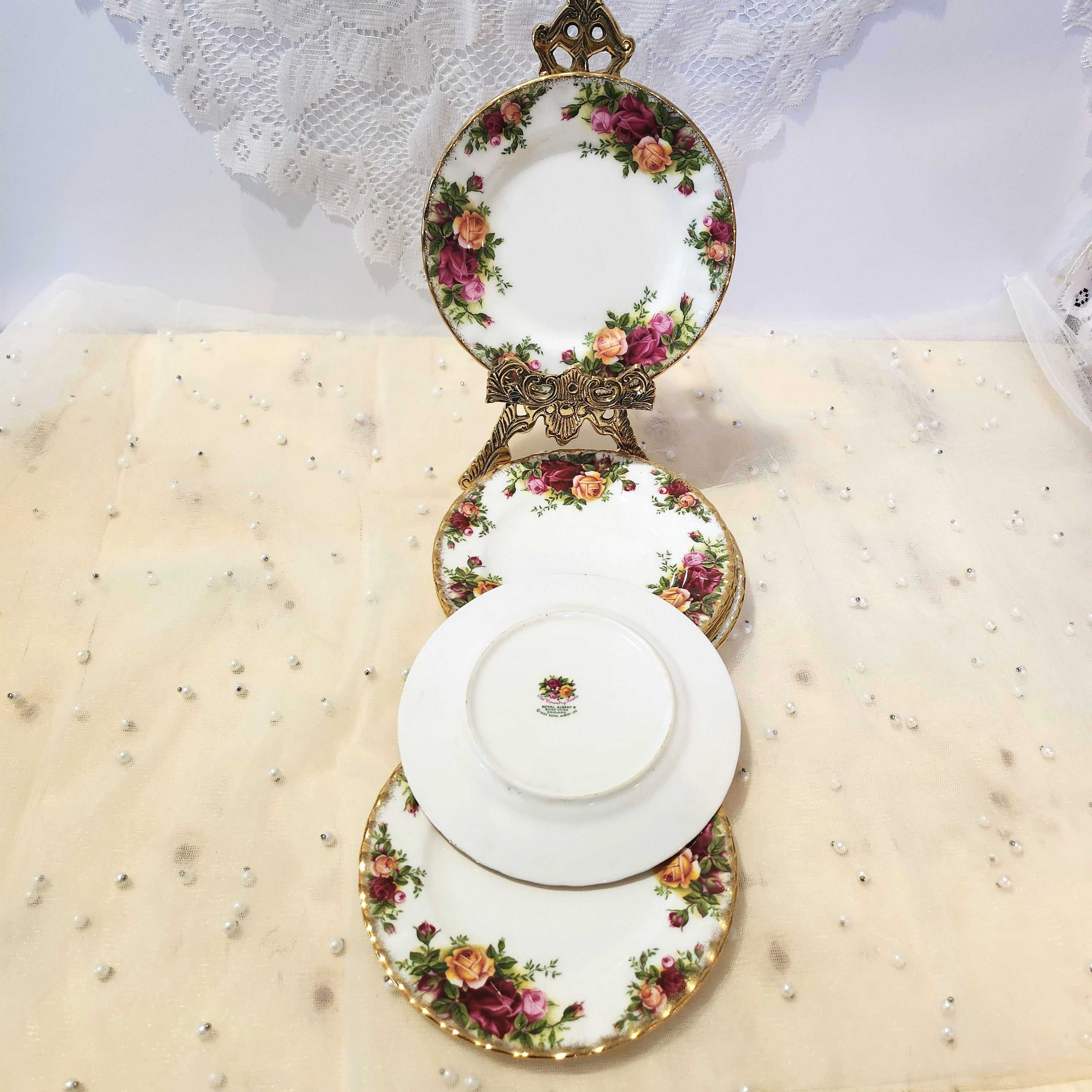 Комплект от шест чинии Royal Albert "Old Country Roses"