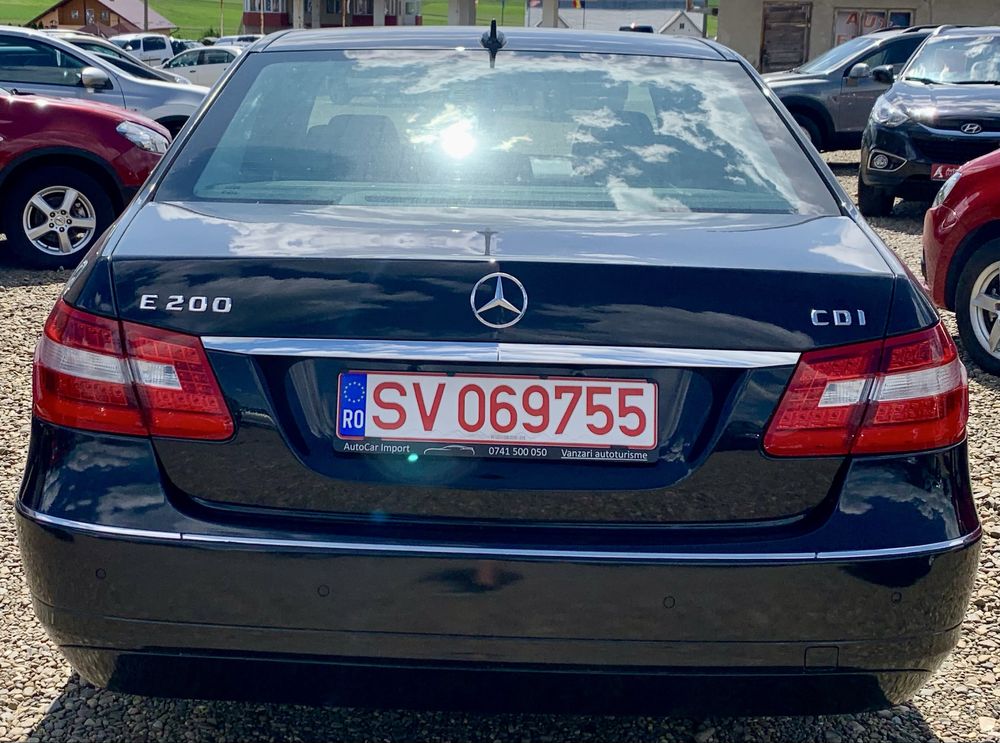 Mercedes Benz E200 nr rosii valabile
