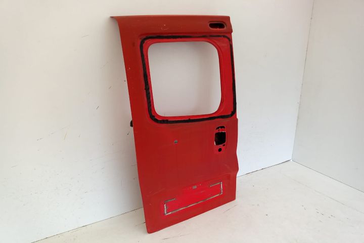 Usa Batanta stanga spate Nissan Primastar  seria